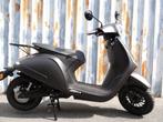 Gloednieuwe Elektrische scooter E-asterix mat zwart A-of b, Overige modellen, 0 versnellingen, Nieuw, 49 cc