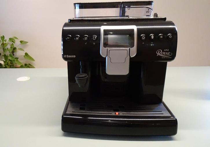 Koffiemachine, Elektronische apparatuur, Koffiezetapparaten, Zo goed als nieuw, Koffiebonen, Koffiemachine, 4 tot 10 kopjes, Afneembaar waterreservoir