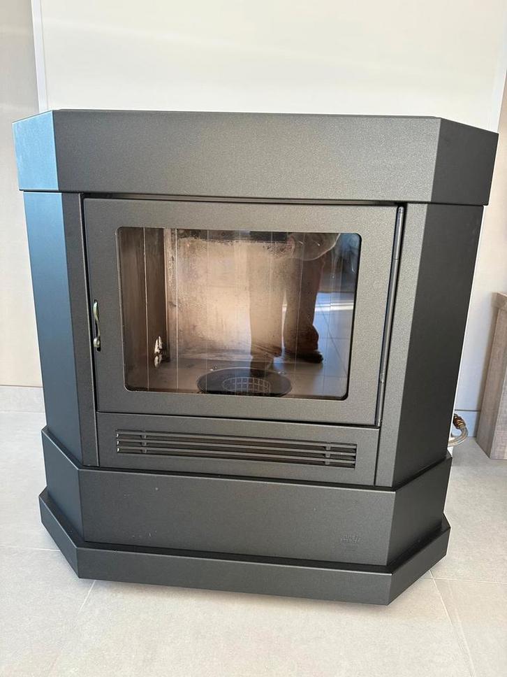 Mazoutkachel wellstraler M8+eventueel mazouttank 1000l, Huis en Inrichting, Kachels, Zo goed als nieuw, Ophalen