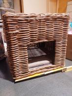 Hele stevige grote rieten kattenmand met kussen, Dieren en Toebehoren, Kattenmanden, Ophalen, Zo goed als nieuw, Riet