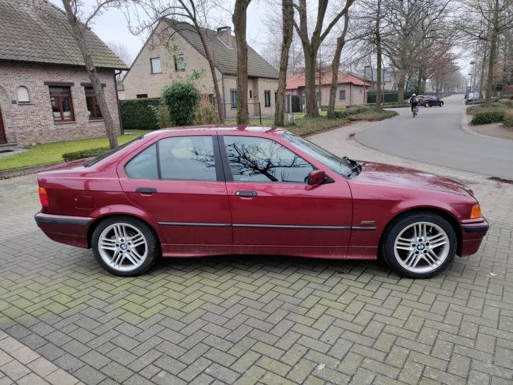 BMW E36 316i, Auto's, BMW, Particulier, 3 Reeks, ABS, Alarm, Elektrische ramen, Mistlampen, Open dak, Radio, Benzine, Euro 2, Berline