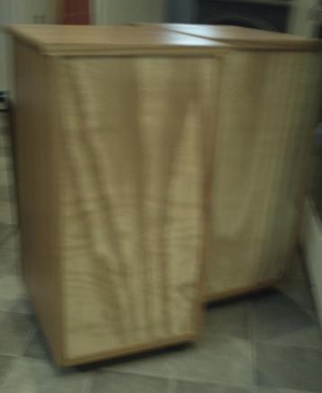 1 Armoire   bien utille, Avec tiroir(s), 25 à 50 cm, Enlèvement ou Envoi, Comme neuf