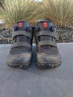 Warme, waterdichte schoenen van Quechua maat 32, Kinderen en Baby's, Kinderkleding | Schoenen en Sokken, Ophalen, Gebruikt, Jongen of Meisje