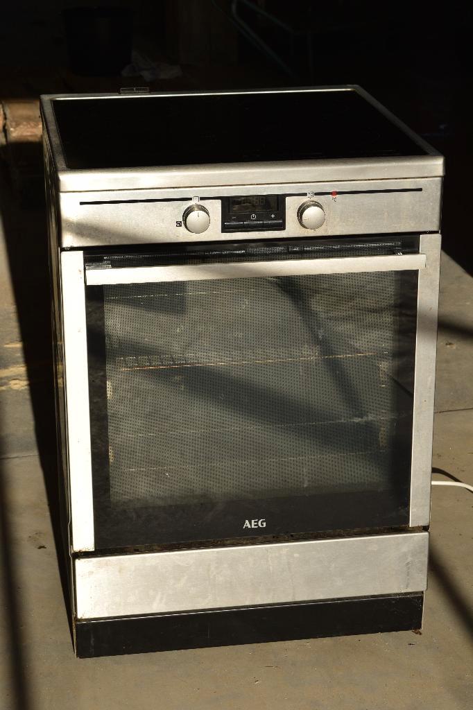 AEG fornuis inductie, Electroménager, Cuisinières, Utilisé, À Poser, 4 zones de cuisson, 90 à 95 cm, 45 à 60 cm, Gril, Air chaud