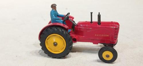 DINKY TOYS UK MASSEY FERGUSON TRACTOR REF 300, Hobby en Vrije tijd, Modelauto's | 1:43, Gebruikt, Tractor of Landbouw, Dinky Toys