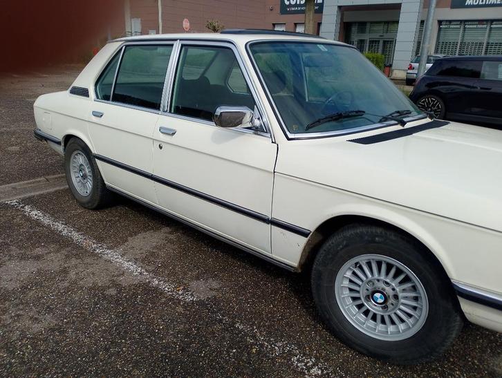 BMW 528 i  e 12, Auto's, BMW, Particulier, 5 Reeks, Lichtmetalen velgen, Open dak, Radio, Benzine, Berline, 4 deurs, Handgeschakeld