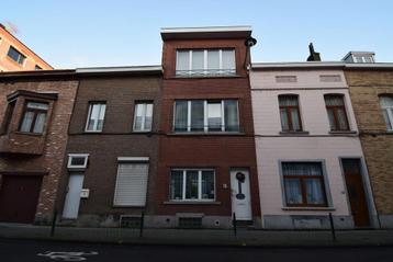 Huis te koop in Molenbeek-Saint-Jean, 4 slpks beschikbaar voor biedingen