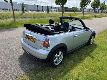 Als nieuw MINI CABRIOLET