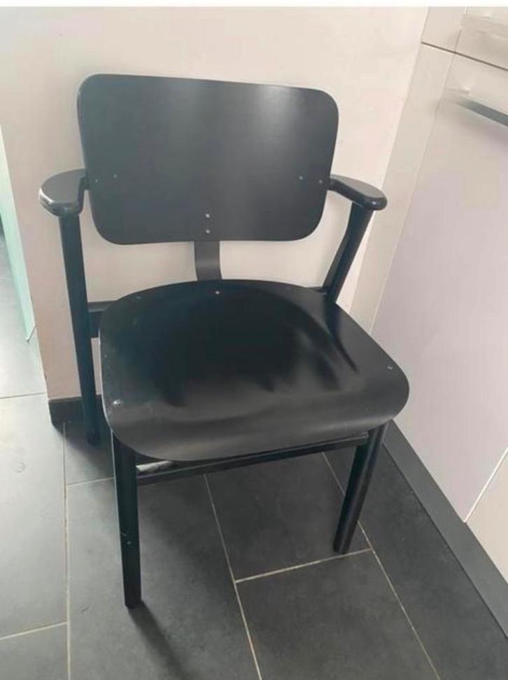 La chaise Domus d’Artek designe, Huis en Inrichting, Stoelen, Zo goed als nieuw, Hout, Ophalen