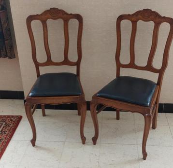 eetkamerstoelen beschikbaar voor biedingen