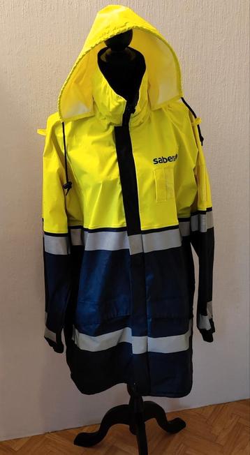 Regenjas  beschikbaar voor biedingen