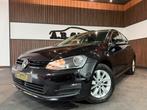 VW GOLF 7 *1ER PROPRIETAIRE* VENTE CONDITIONS MARCHANDS*, Auto's, Volkswagen, Voorwielaandrijving, Stof, Zwart, 4 cilinders