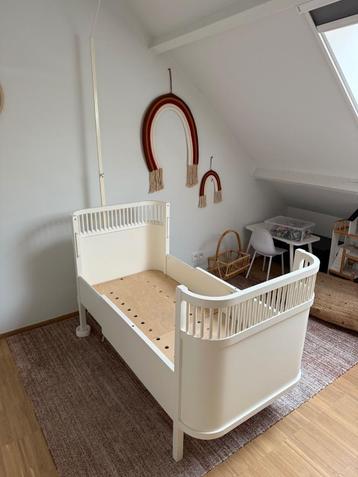 Sebra  Meegroeibed Baby & Junior wit + Harmony matras  beschikbaar voor biedingen
