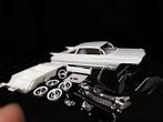 1961 Cadillac série 62 Flat Top échelle 1:25 Modèle voiture, Plus grand que 1:32, Voiture, Enlèvement ou Envoi, Neuf