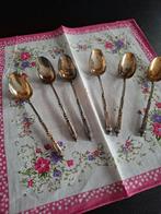 6 theelepeltjes, Ophalen