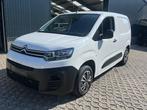Citroën Berlingo Benzine - Lichte vracht/3 plaatsen/trekhaa, Auto's, Citroën, Voorwielaandrijving, 4 deurs, Stof, Gebruikt