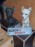 Mooi beeld BLACK & WHITE Whisky. 26cm x 26cm., Verzamelen, Ophalen