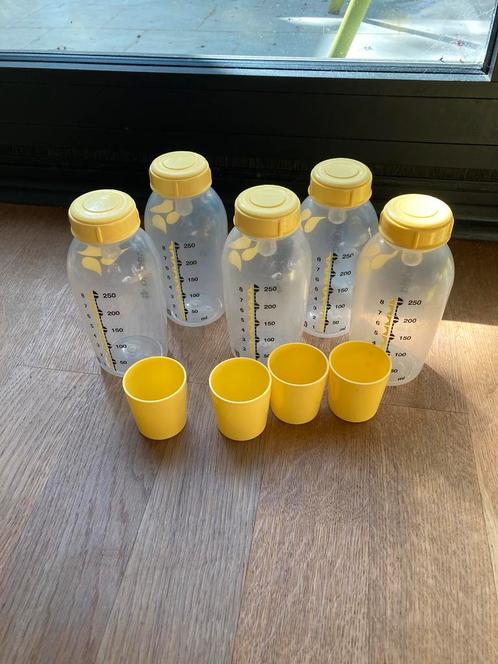 Flesjes/zakjes borstvoeding Medela, Kinderen en Baby's, Babyvoeding en Toebehoren, Gebruikt, Ophalen