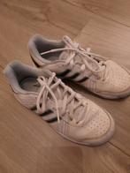 Tennisschoen Adidas voor kinderen maat 33, Sport en Fitness, Tennis, Ophalen, Zo goed als nieuw, Adidas