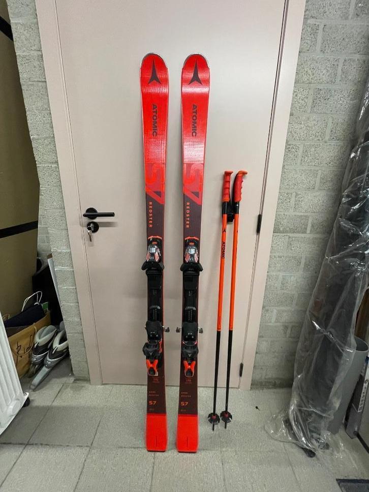 Atomic Redster S7 24/25 + skistokken TOPSTAAT!, Sport en Fitness, Skiën en Langlaufen, Zo goed als nieuw, Ski's, Ski, Atomic, 160 tot 180 cm