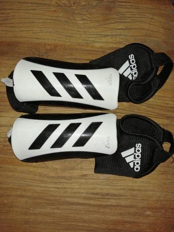 Scheenlappen adidas beschikbaar voor biedingen