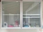 Vitrinekast alu-deuren / glas, Ophalen, 100 tot 150 cm, 50 tot 100 cm, Glas