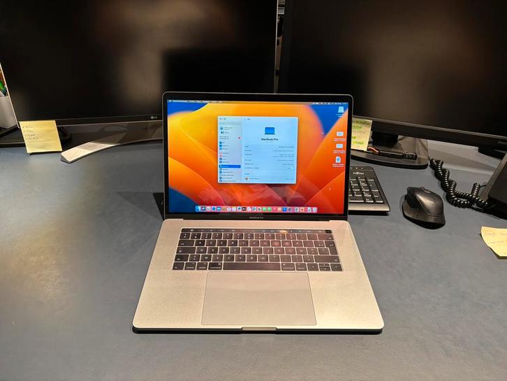 MacBook Pro 15 inch, Informatique & Logiciels, Apple Macbooks, Comme neuf, MacBook, 15 pouces, 2 à 3 Ghz, 256 GB, 16 GB, Azerty