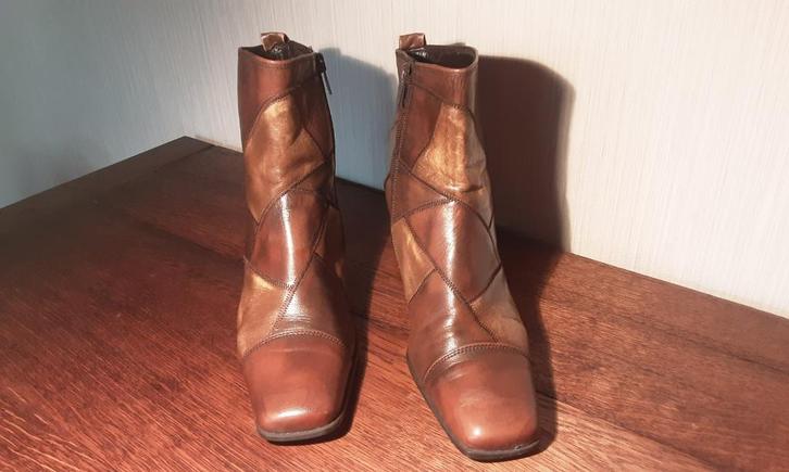 Gabor, okerbruin lederen enkellaarsjes, Kleding | Dames, Schoenen, Zo goed als nieuw, Lage of Enkellaarzen, Bruin, Ophalen of Verzenden