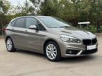 BMW 225XE / HYBRIDE! / AUTOMAAT! / GEKEURD VVK!, Beige, 2 Reeks Active Tourer, 5 zetels, Hybride Elektrisch/Benzine