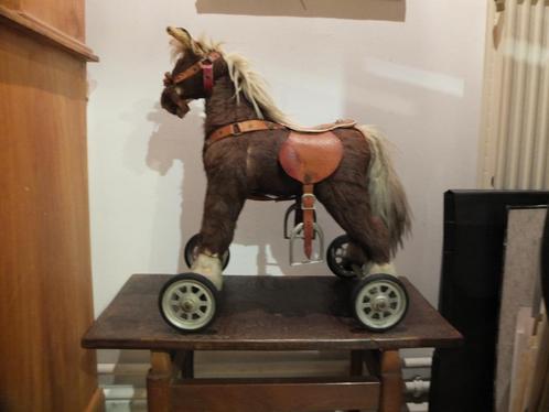Cheval jouet ancien sur roues, Antiquités & Art, Curiosités & Brocante, Enlèvement ou Envoi