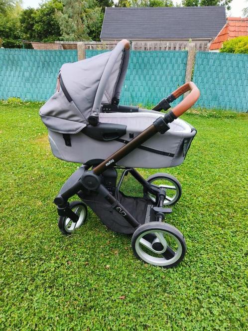 Mutsy Evo Combi‑koets, Kinderen en Baby's, Kinderwagens en Combinaties, Gebruikt, Kinderwagen, Mutsy, Met reiswieg, Verstelbare duwstang