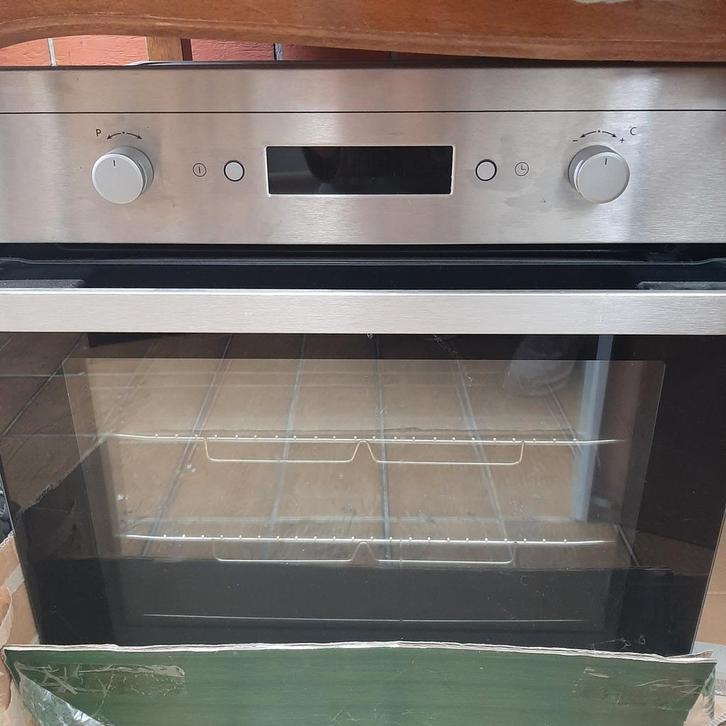 Beko inbouw oven met pyrolyse functie, Elektronische apparatuur, Ovens, Zo goed als nieuw, Inbouw, Grill, Ophalen