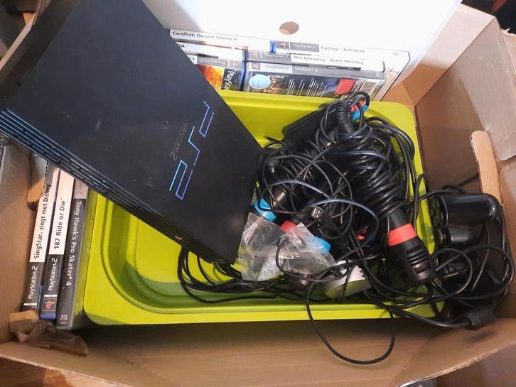 Ps2 met verschillende games en toebehoren (om na te kijken!), Games en Spelcomputers, Spelcomputers | Sony PlayStation 2, Niet werkend