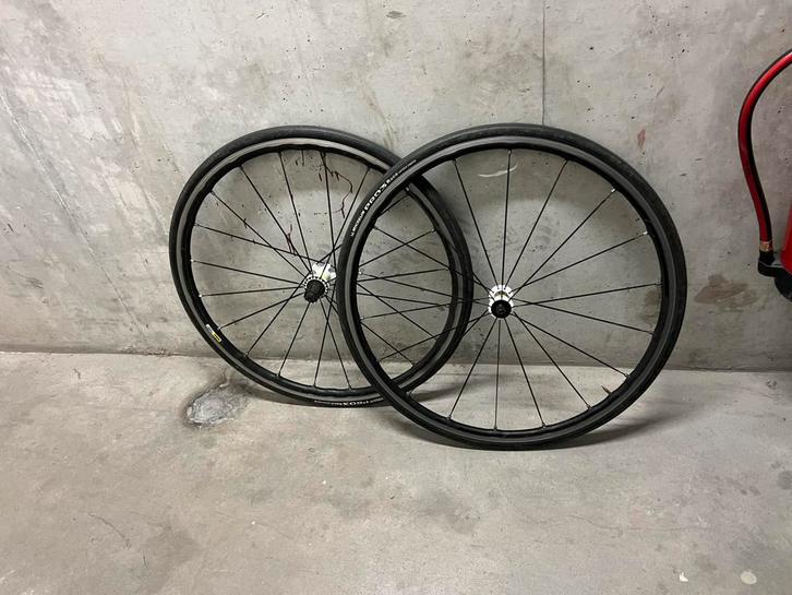 Paire de roues de course Mavic ksyrium elite ust, Fietsen en Brommers, Fietsonderdelen, Zo goed als nieuw, Racefiets, Band, Ophalen