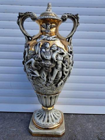 capodimonte beschikbaar voor biedingen