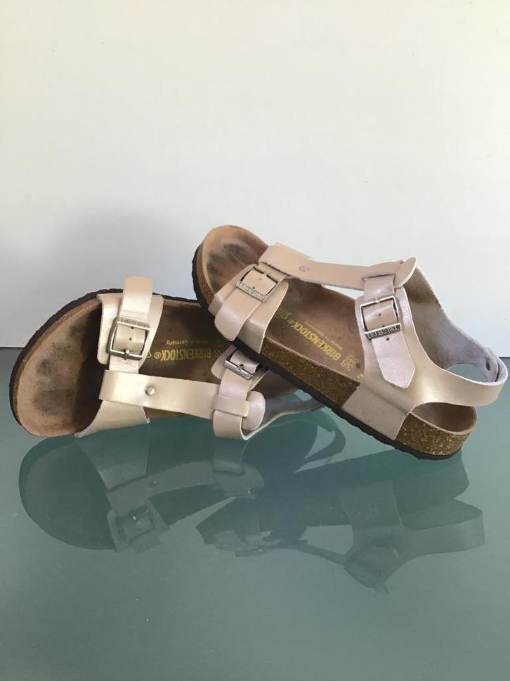 Gratis Verzenden | Birkenstock beige sandalen 38, Kleding | Dames, Schoenen, Zo goed als nieuw, Sandalen of Muiltjes, Beige, Verzenden