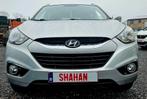 Hyundai ix35 1.6cc Benzine kilometer 61000, Auto's, Zwart, 4 cilinders, 1600 cc, Leder en Stof