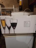 Set de verres à eau, vin rouge et vin blanc neufs dans boîte, Comme neuf, Enlèvement ou Envoi