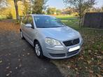 Volkswagen Polo 1.2i 2008, Auto's, Volkswagen, Voorwielaandrijving, Stof, Zwart, Elektrische ramen