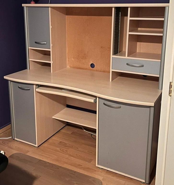 Mooie Bureau/KREA///GRATIS///MOET WEG///, Huis en Inrichting, Bureaus, Gebruikt, Bureau, Ophalen