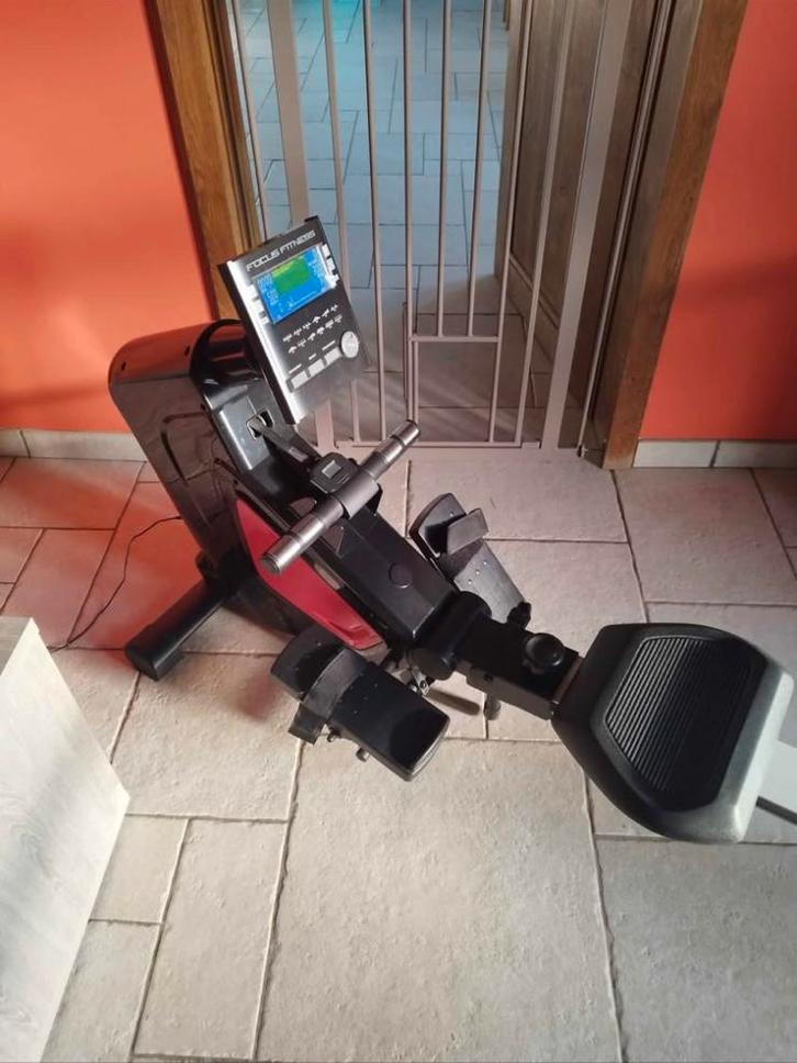 Focus Fitness Row 3 Roeimachine Gloednieuw, Sport en Fitness, Fitnessapparatuur, Nieuw, Roeitrainer, Armen, Benen, Borst, Buik