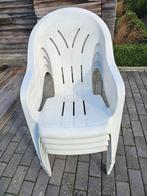 Vier witte plastic tuinstoelen, Tuin en Terras, Tuinstoelen, Ophalen, Zo goed als nieuw, Plastic, Stapelbaar