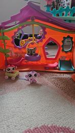 Maison Littlest Petshop + 5 figurines et accessoires, Enlèvement ou Envoi, Comme neuf