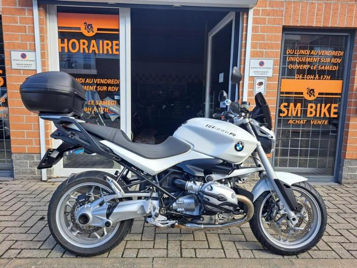 BMW R 1200 R UIT APRIL 2009 MET 55.000 KM!, Motoren, Motoren | BMW, Bedrijf, Naked bike, meer dan 35 kW, 2 cilinders, Motorrijbewijs A