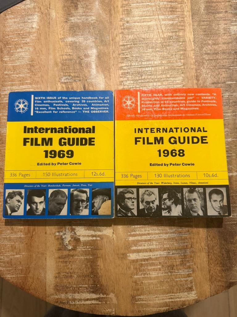 2 boeken international film Guide 1968 - 1969, Boeken, Film, Tv en Media, Gelezen, Filmspecifiek, Ophalen of Verzenden