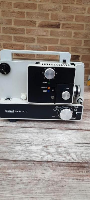 Eumig Mark 610D, filmprojector disponible aux enchères