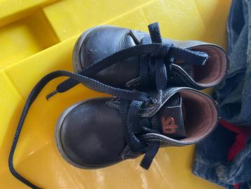 Stones and bones maat 20 beschikbaar voor biedingen