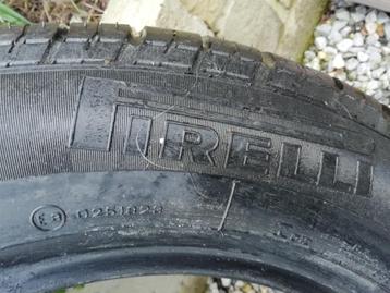 1 band van het merk PIRELLI P6000 225/55R16 - NIEUW.