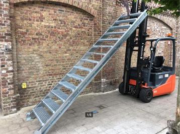 grote trap beschikbaar voor biedingen