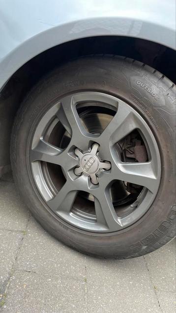 Audi banden velgen  beschikbaar voor biedingen